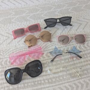 Woman's Sunnys lot